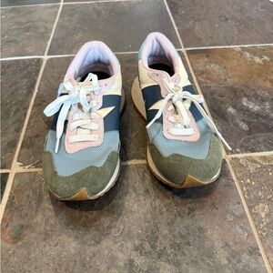 New balance 237 Sneakers - Navy, Pink, Olive